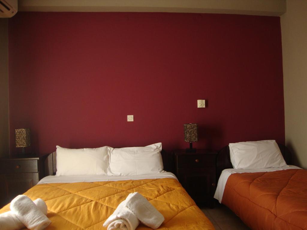 Pírgos Dhiroú Kafiona Guesthouse חדר תמונה