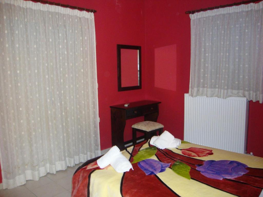 Pírgos Dhiroú Kafiona Guesthouse חדר תמונה